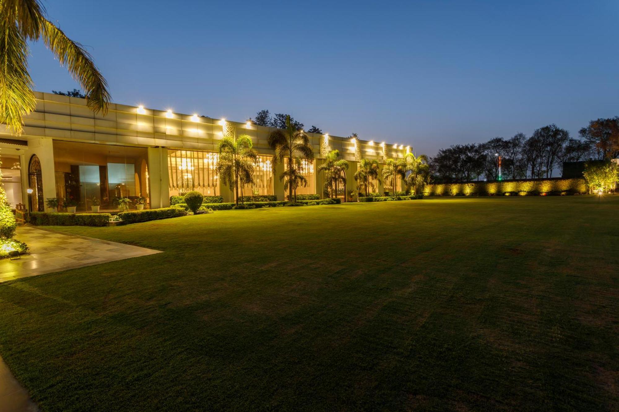 Satvik Resort New Delhi Eksteriør bilde